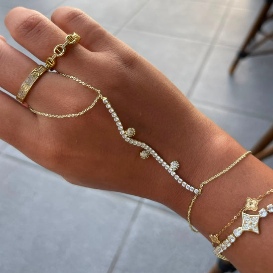 Sparkle circles hand chain
